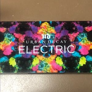 Urban decay electric eyeshadow palette